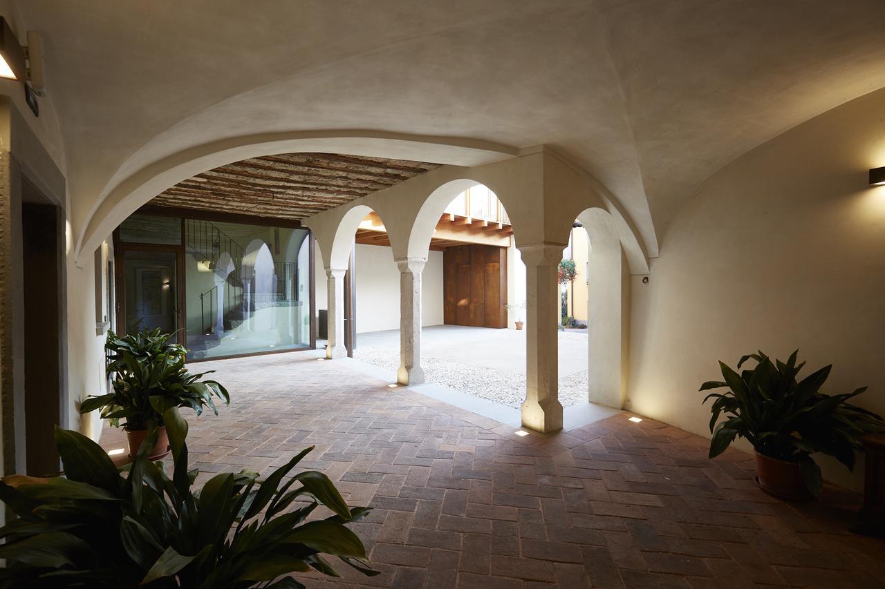 Palazzo Eleonora Acomodação com café da manhã Monasterolo del Castello Exterior foto