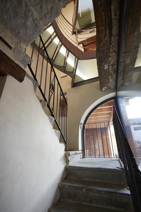 Palazzo Eleonora Acomodação com café da manhã Monasterolo del Castello Exterior foto